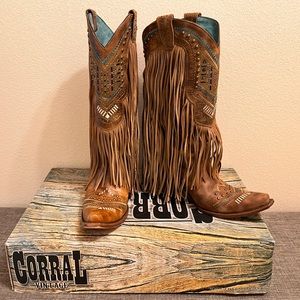 Corral Women’s Boots - Gorgeous Multicolored Crystal Pattern and Fringe in Tan.